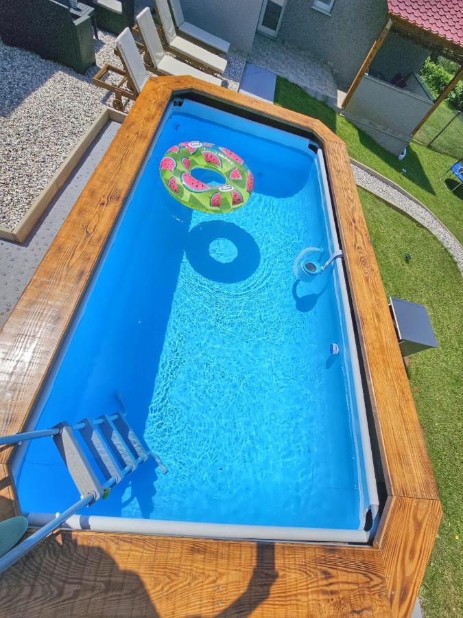 Apartman Goga With Pool And Jacuzzi Labin  Bagian luar foto